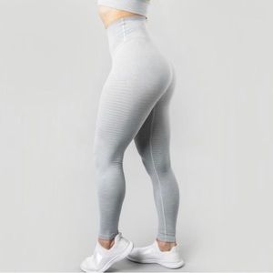 Alphalete Grey Halo Leggings (S)